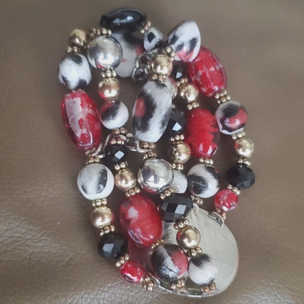 Pearly Crystal Glass Pendant Necklaceš“ - Picture 3 of 6